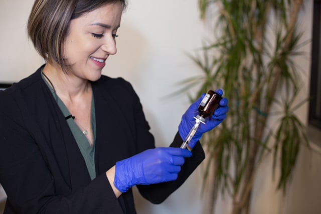 glutathione iv -A tripeptide made of cysteine, glycine, glutamine